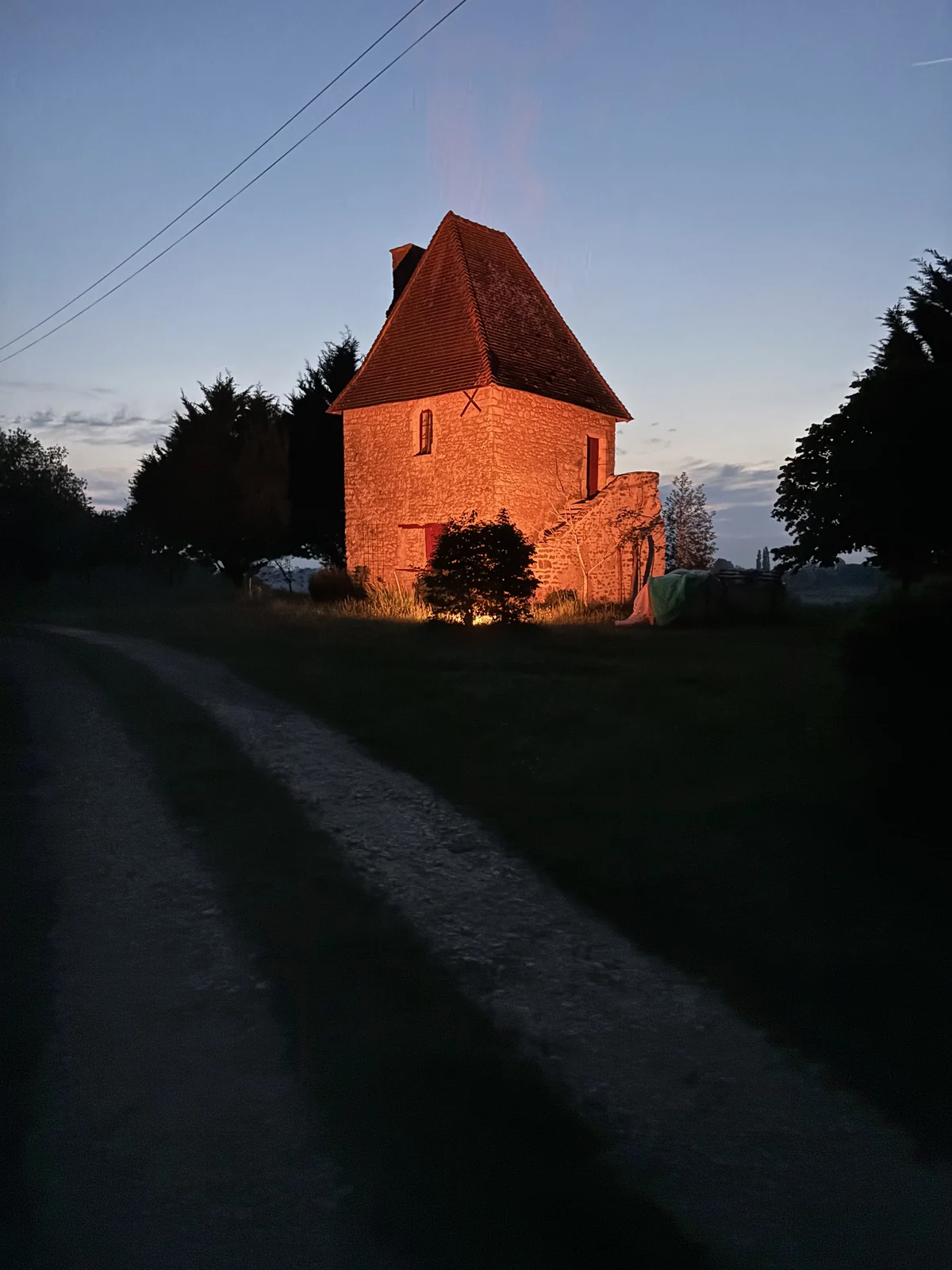 Tour éclairée à la tombée de la nuit