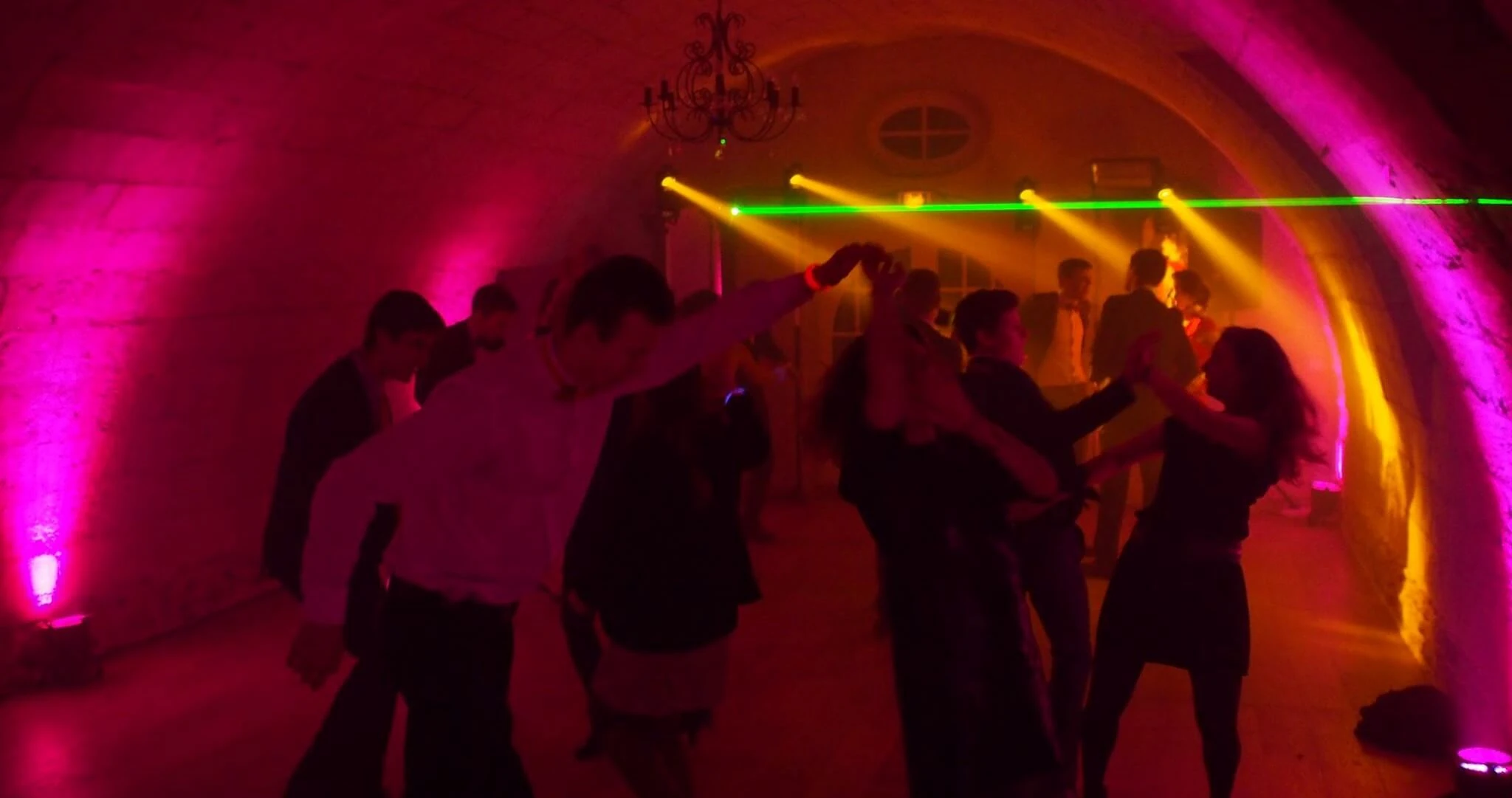Soirée rallye : piste de danse et jeux de lumière